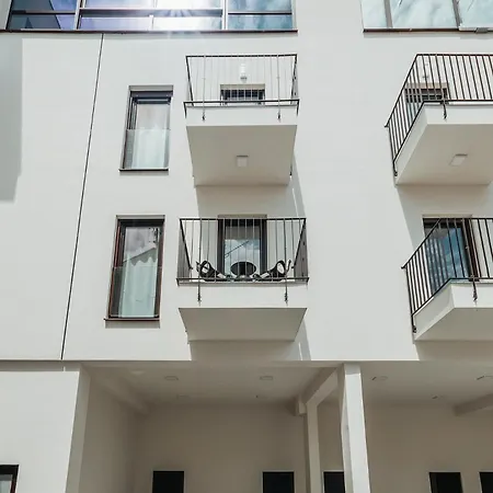 Apartment Puntino & Garage Pula