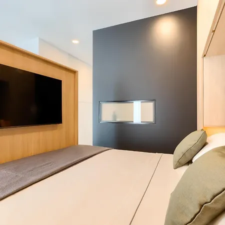 Puntino & Garage 公寓 *