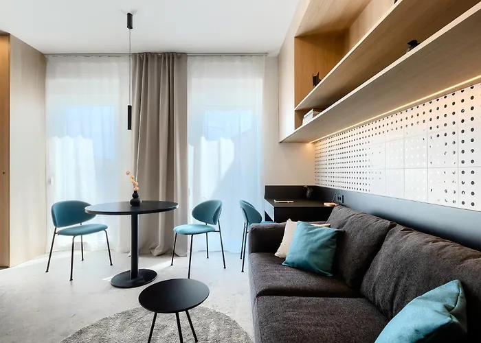 Puntino & Garage * Πούλα