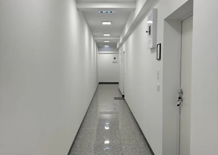 Puntino & Garage Διαμέρισμα *