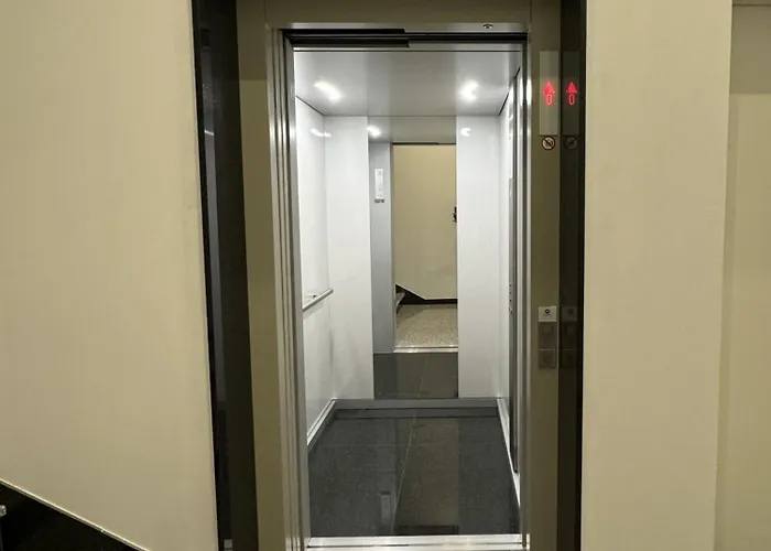 Puntino & Garage Πούλα